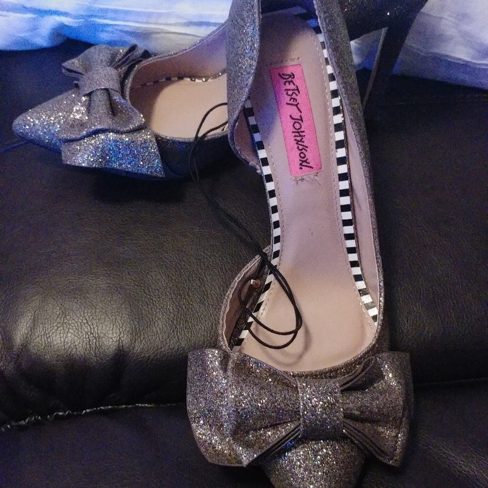 New elegant Betsey Johnson heels